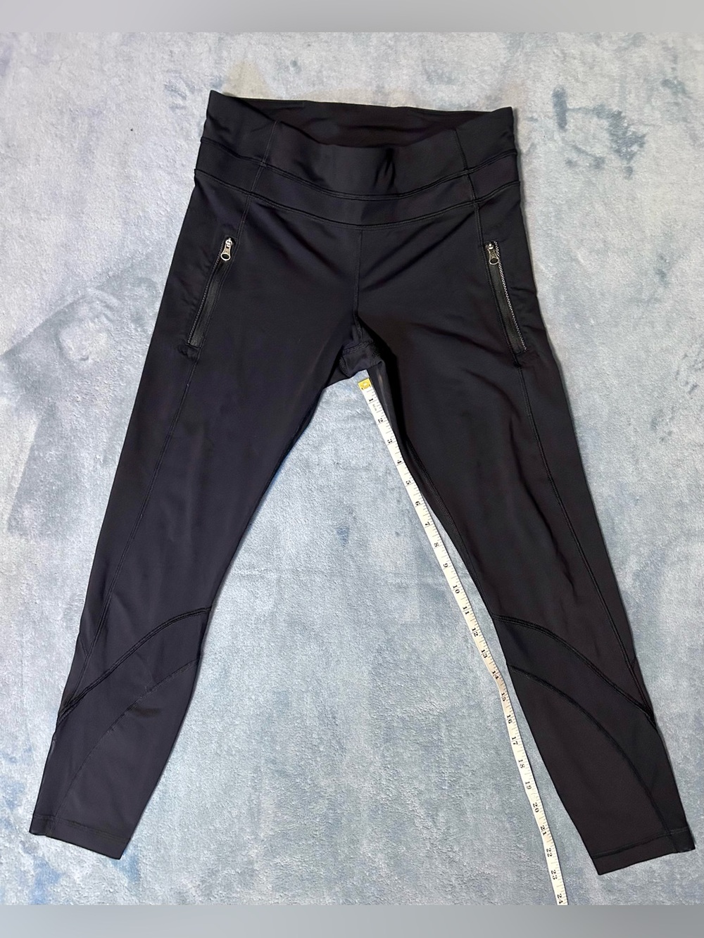Lululemon Black Zipper Pocket Active Leggings with mesh detail